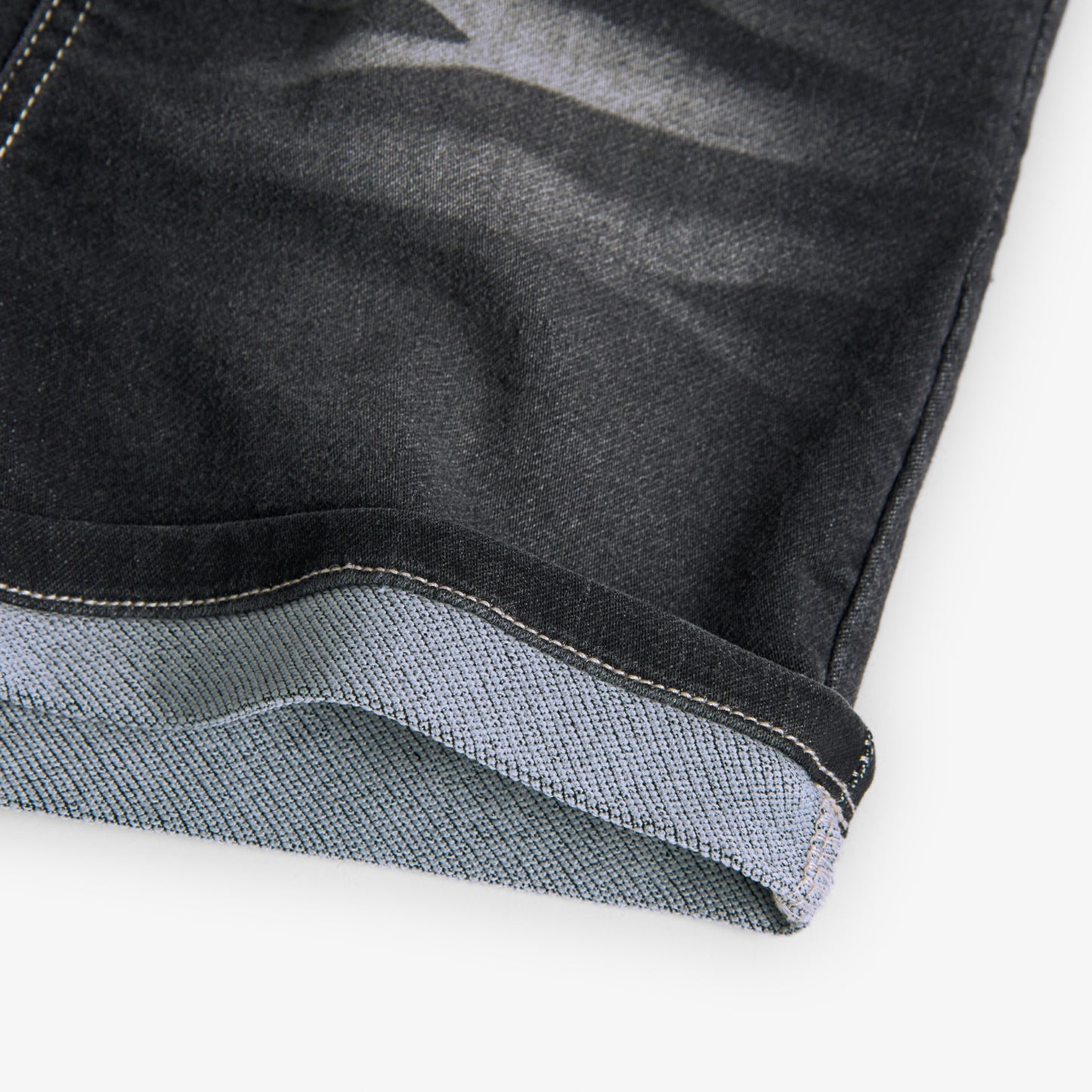 SHORT BOBOLI
