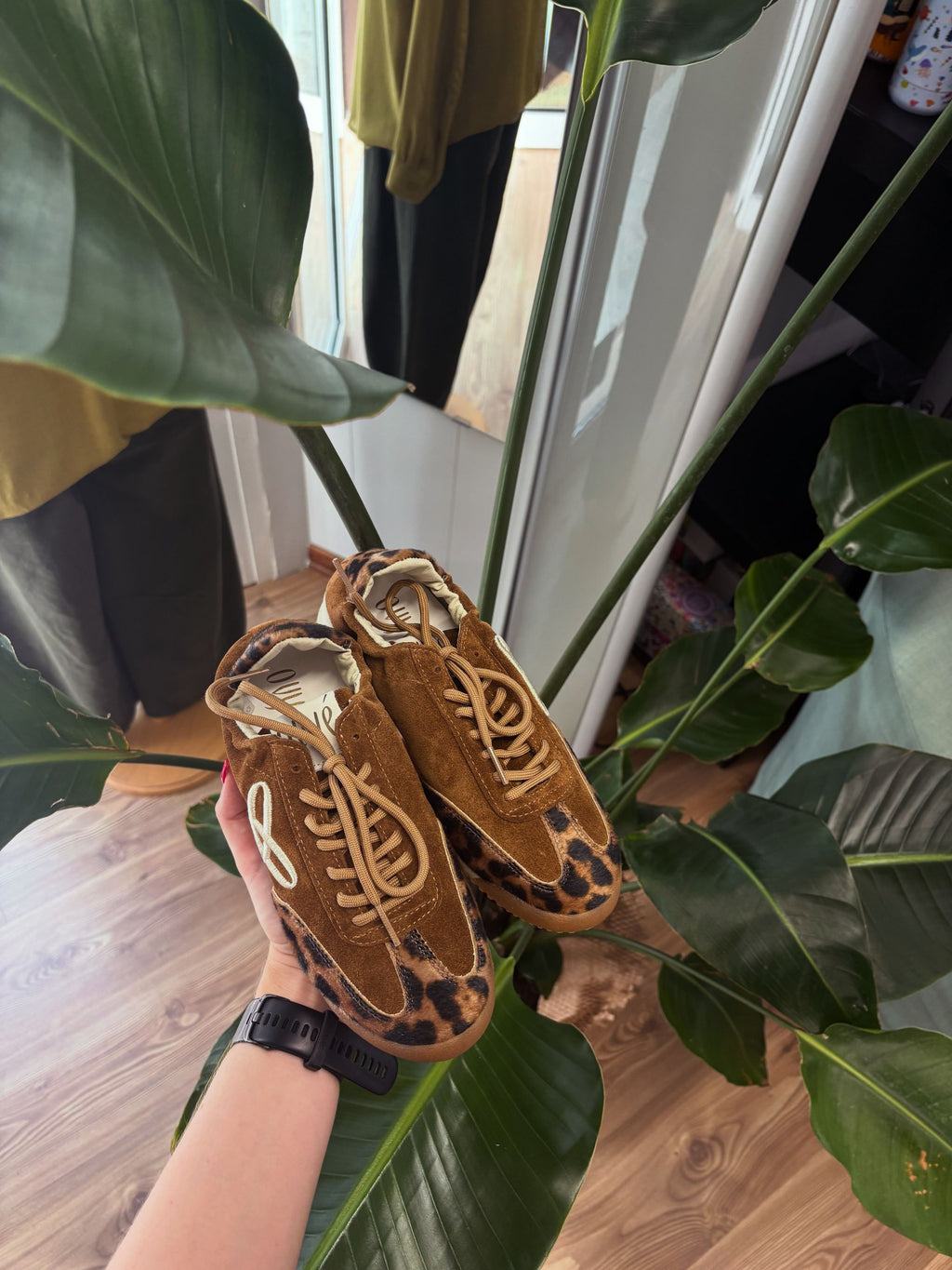 Scarpe OVYE
