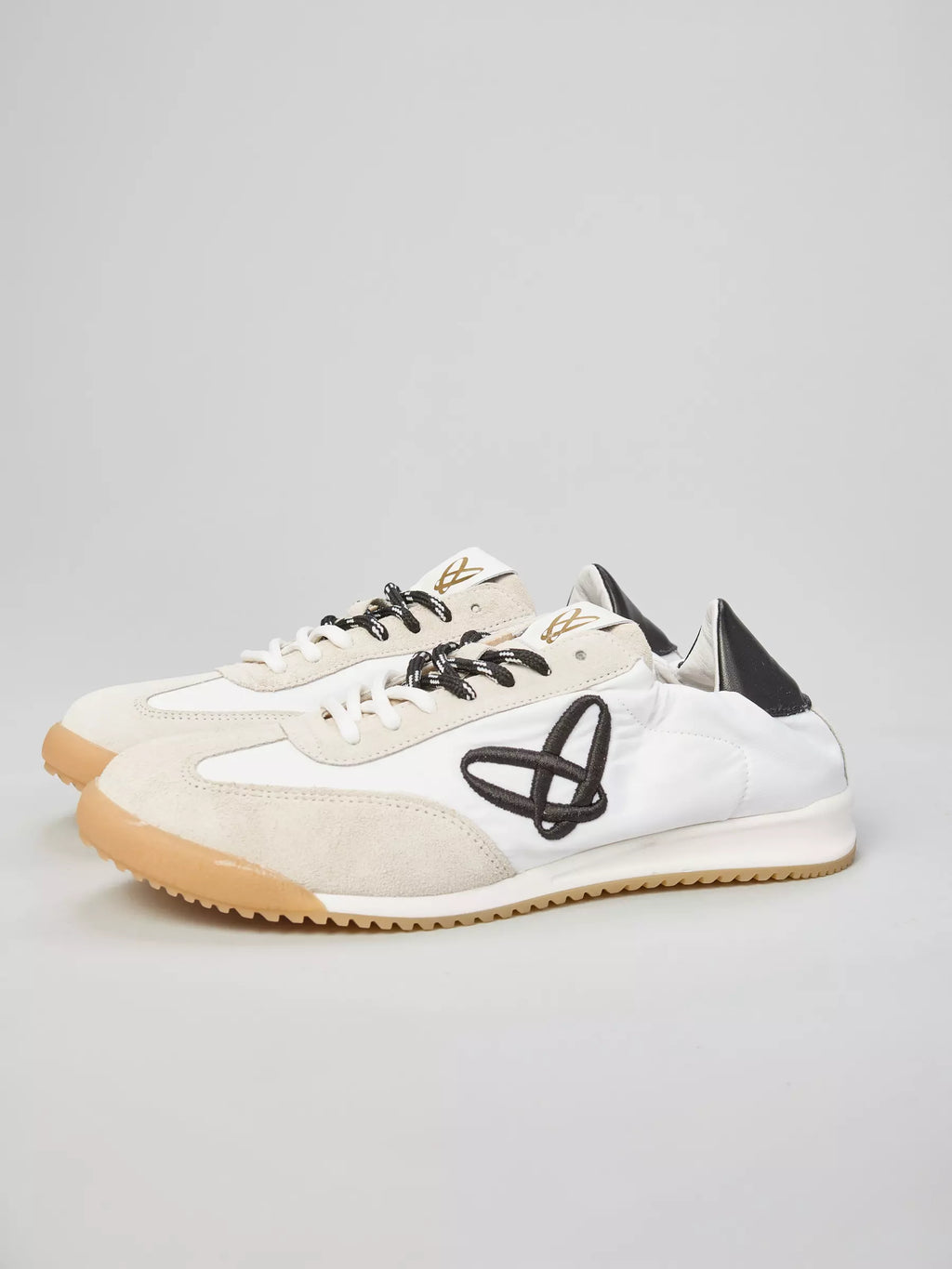 Scarpe OVYE