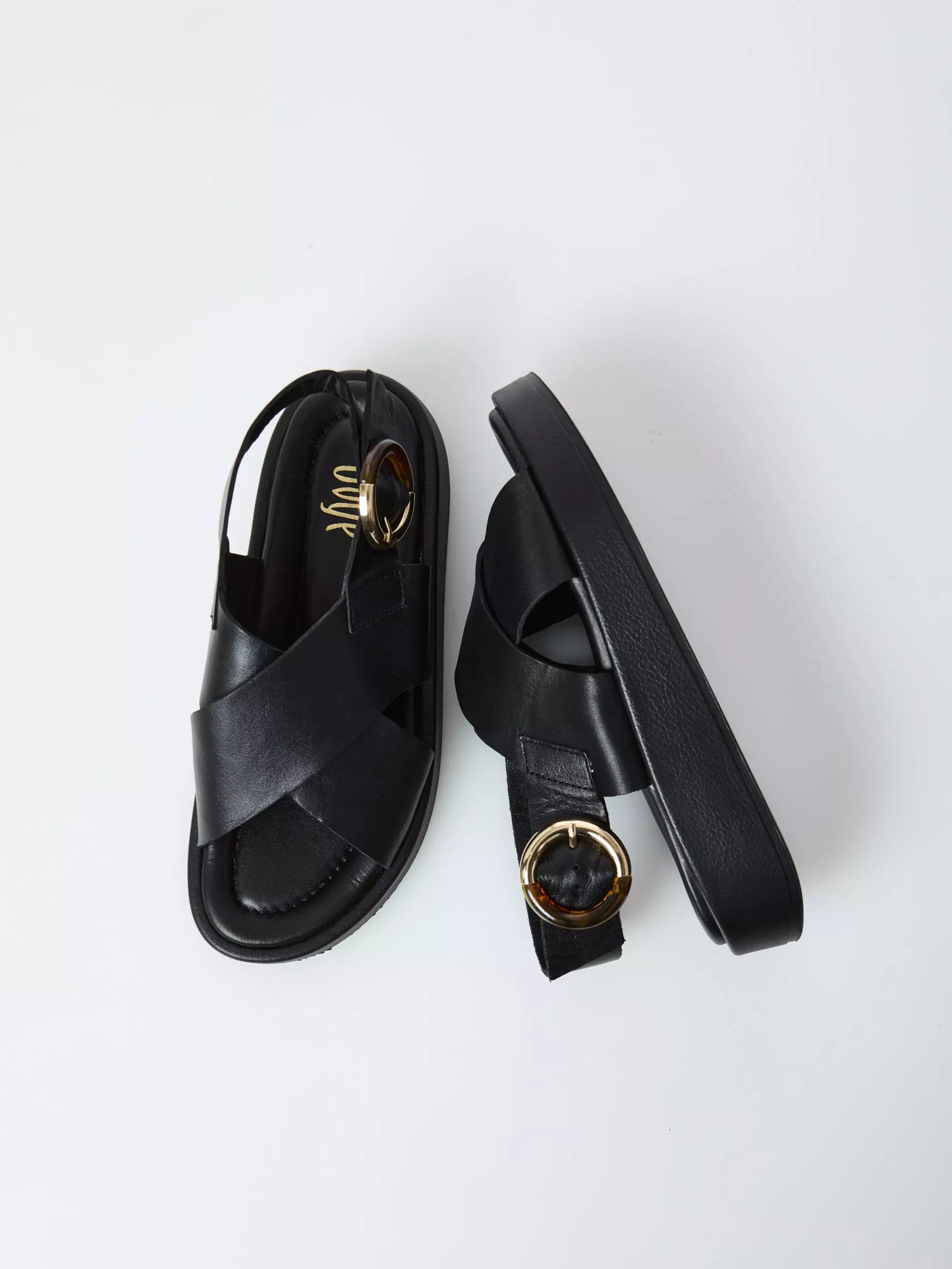 Scarpe OVYE