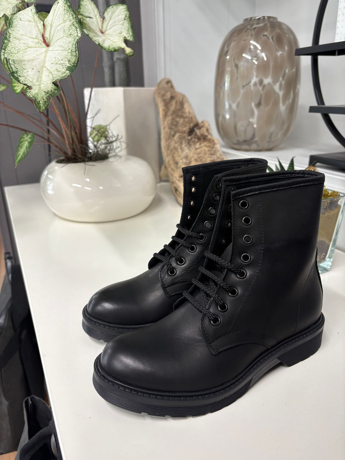 Scarpe OVYE