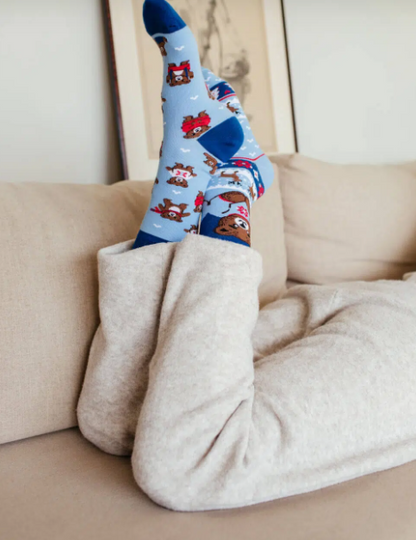 MANY MORNINGS MISPAIRED SOCKS