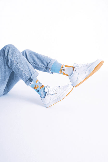 MANY MORNINGS MISPAIRED SOCKS