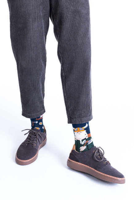 MANY MORNINGS MISPAIRED SOCKS